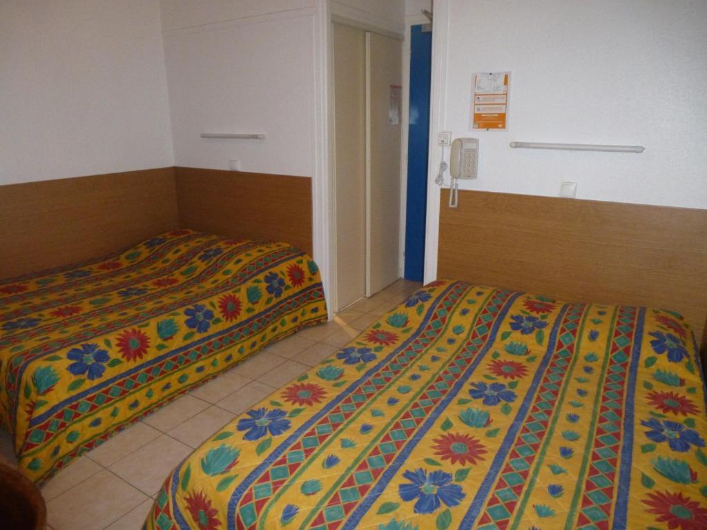 Hôtel Les Colombes Verdun-sur-Meuse Quarto foto